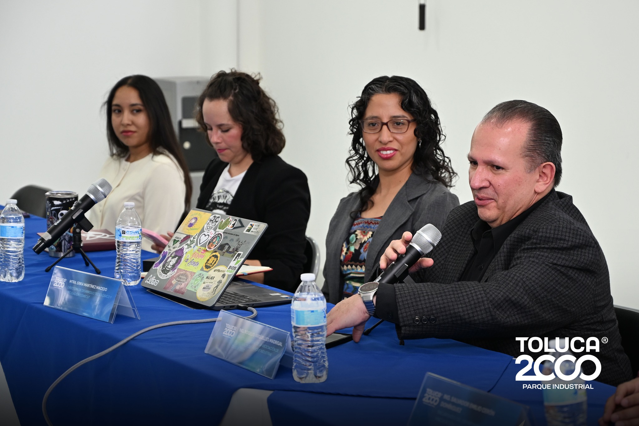 Sesión informativa con representantes del COMECyT